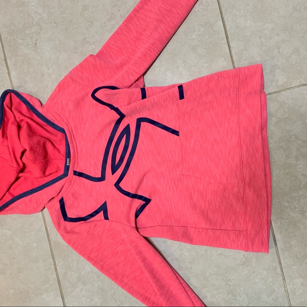 light under amrour pull over hoodie